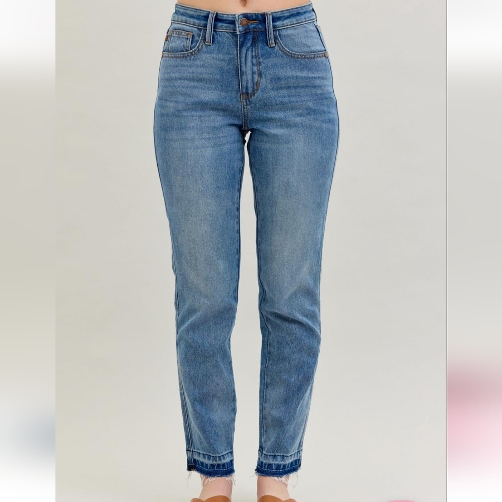 Judy Blue Mid Rise Rigid Magic Release Hem Boyfriend Denim Jeans 88818  Size 27